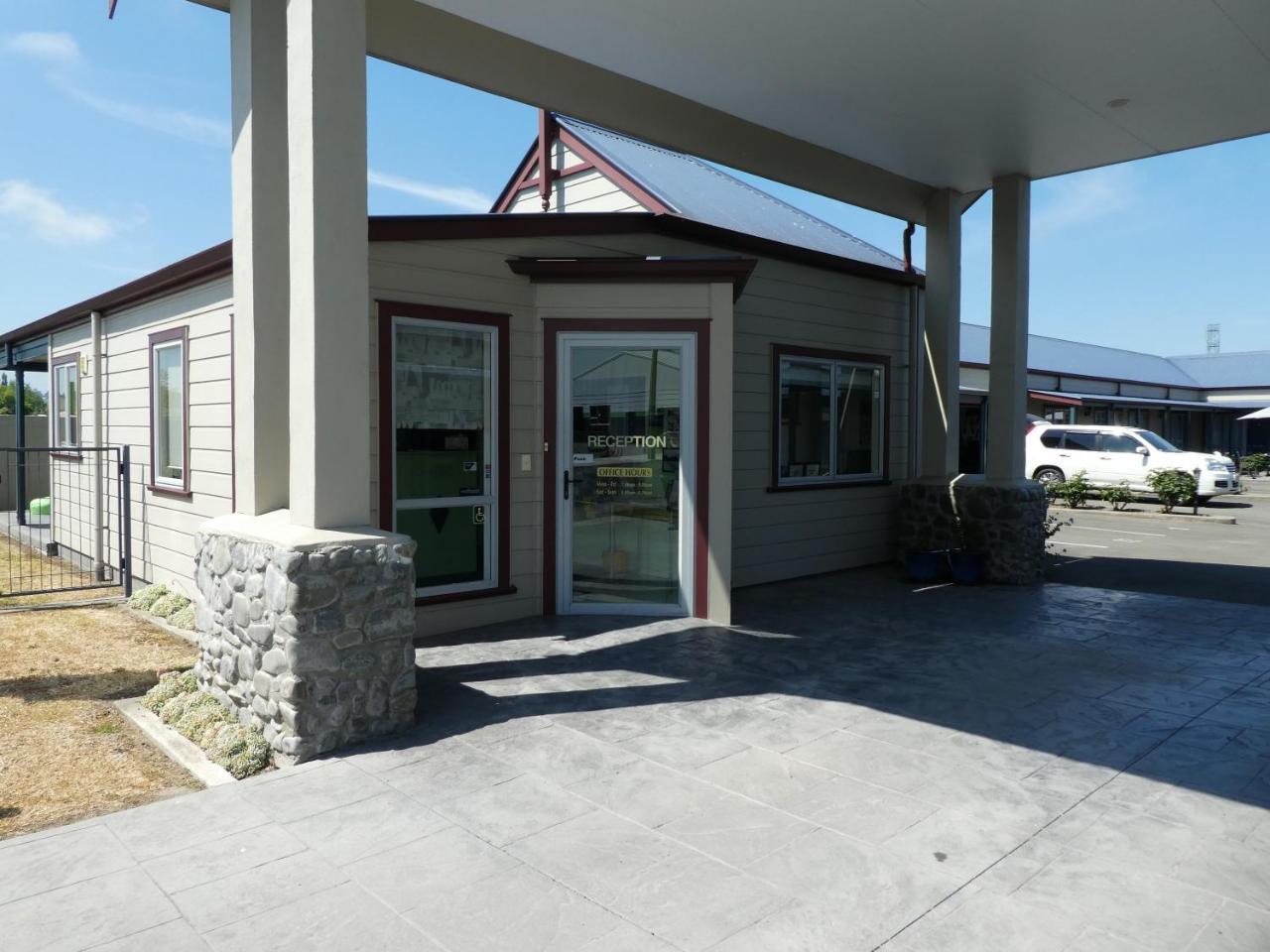 Fergussons Motor Lodge Waipukurau Exterior foto